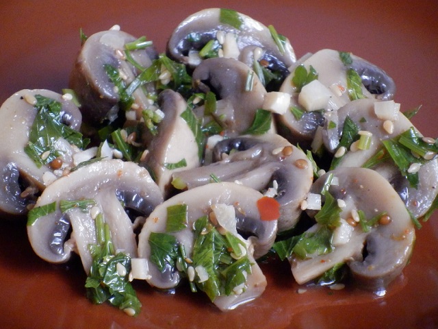 Маринованные шампиньоны по-корейски