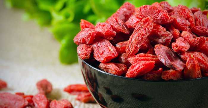 5 суперпродуктов, которые помогут вам выглядеть моложе