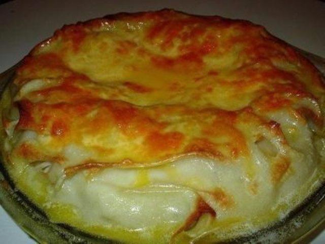 Это блюдо — моя визитная карточка: ГРУЗИНСКИЙ ПИРОГ С СЫРОМ, от которого невозможно оторваться! Быстро, просто и сытно. Это блюдо — моя визитная карточка: ГРУЗИНСКИЙ ПИРОГ С СЫРОМ, от которого невозможно оторваться! Быстро, просто и сытно.