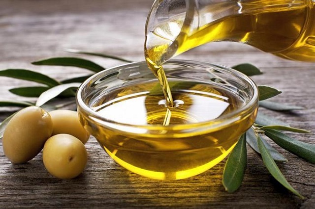 КАКОЕ МАСЛО ЯВЛЯЕТСЯ САМЫМ ПОЛЕЗНЫМ И БЕЗВРЕДНЫМ ДЛЯ ЖАРКИ?