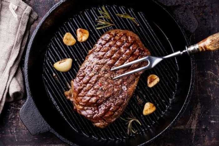Почему посыпать мясо пищевой содой перед приготовлением — отличная идея
