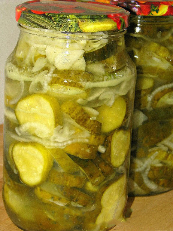 ОСТРЫЙ САЛАТ ИЗ ОГУРЦОВ