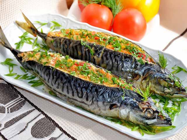 Самый вкусный способ приготовления скумбрии в фольге. Самый вкусный способ приготовления скумбрии в фольге.