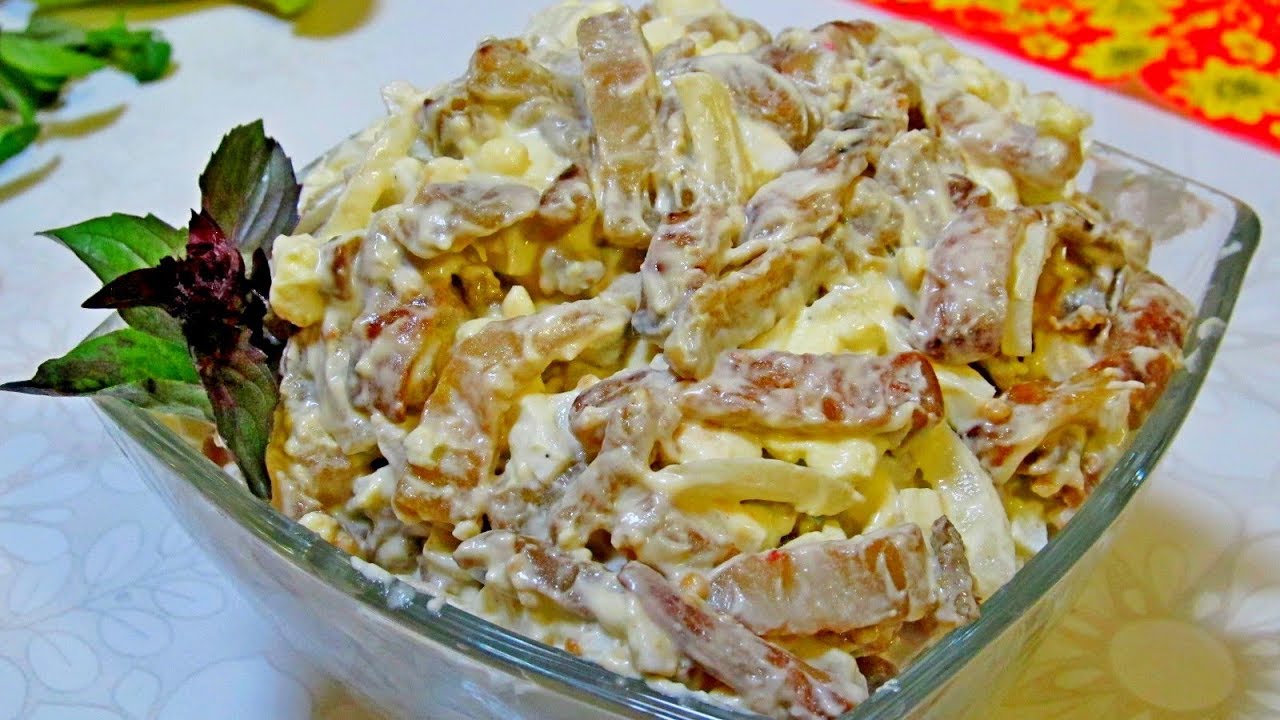 Удивительно вкусный салат с баклажанами,понравился очень! Удивительно вкусный салат с баклажанами,понравился очень!