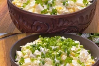 Старенький, но самый любимый салат. Хит всех столовых в 90х